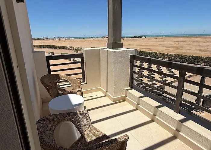Gouna's *